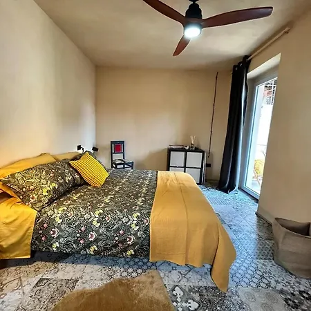 度假居 Spacious House In Tapigliano With Terrace For 12 People *