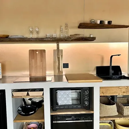 Spacious House In Tapigliano With Terrace For 12 People 度假居